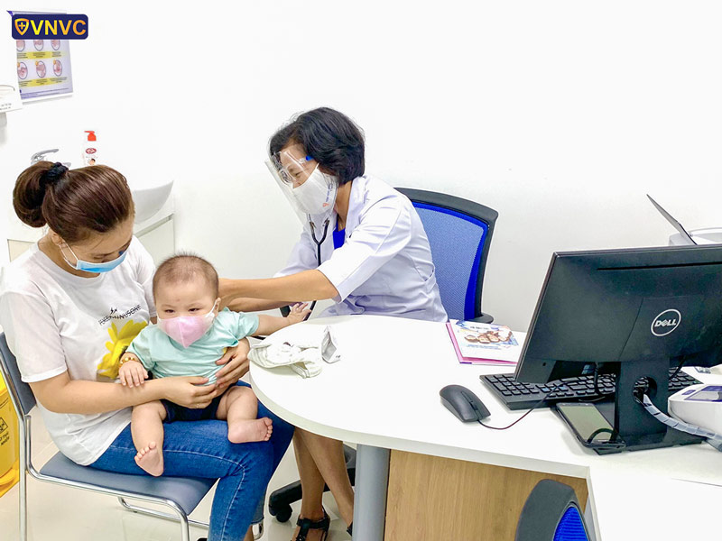 Kham sàng lọc trước khi tiêm