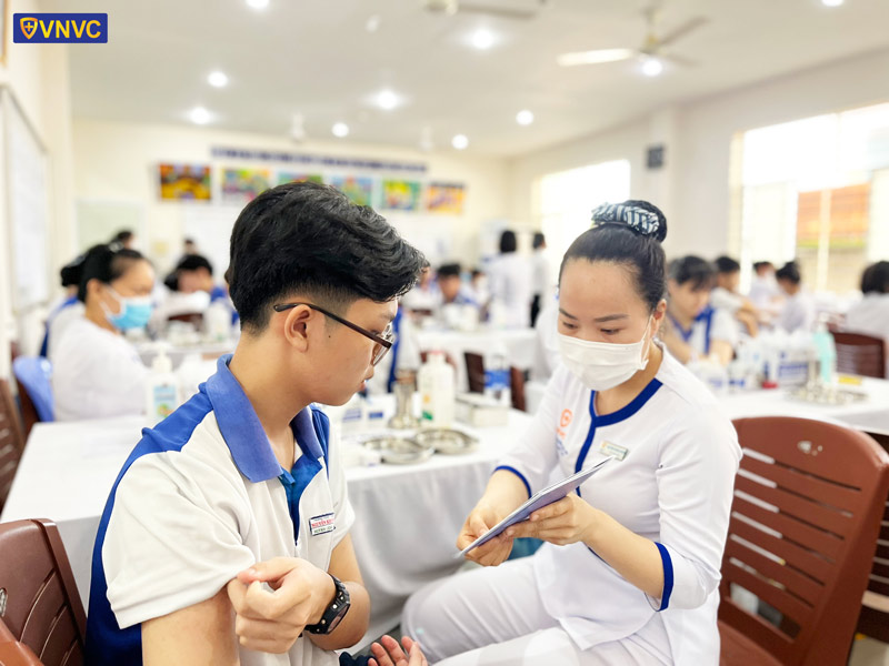 Phòng dịch cúm mùa trong trường học